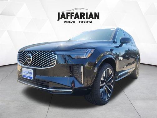 2025 Volvo XC90 B6 Plus 7-Seater