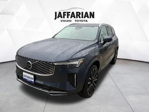 2026 Volvo XC90 B5 Plus 7-Seater