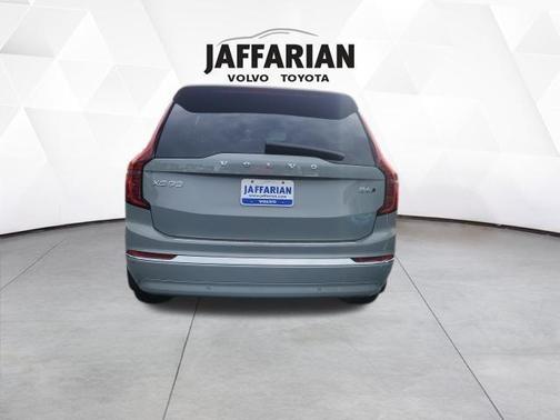 2026 Volvo XC90 B6 Ultra 7-Seater
