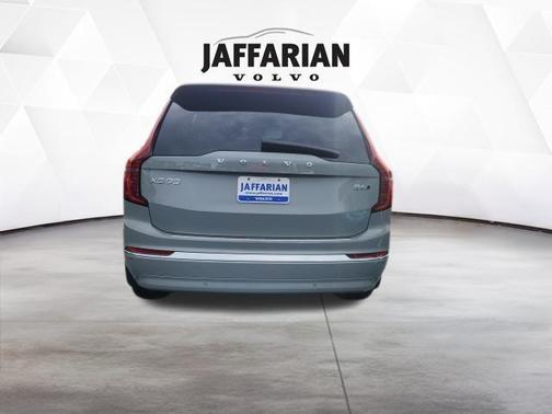 2026 Volvo XC90 B6 Ultra 7-Seater