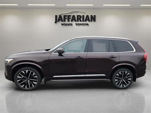2025 Volvo XC90 B6 Ultra