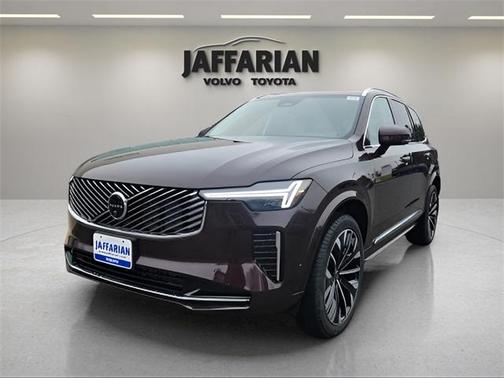 2025 Volvo XC90 B6 Ultra