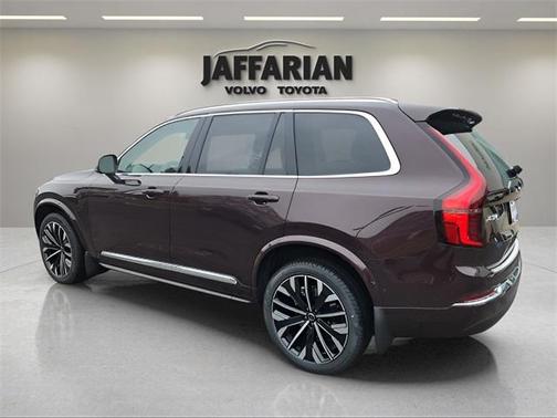 2025 Volvo XC90 B6 Ultra