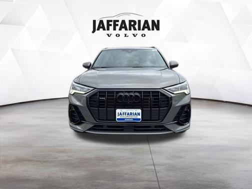 2022 Audi Q3 45 S line Premium