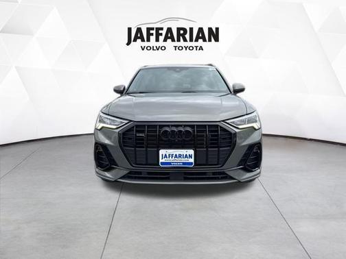 2022 Audi Q3 45 S line Premium