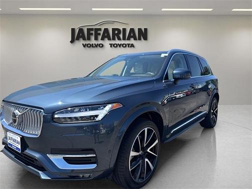 2024 Volvo XC90 B6 Plus Bright Theme 7-Seater
