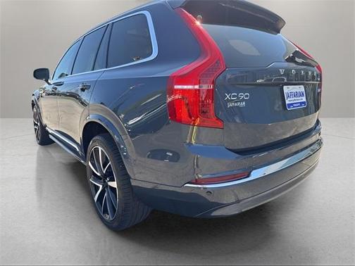 2024 Volvo XC90 B6 Plus Bright Theme 7-Seater