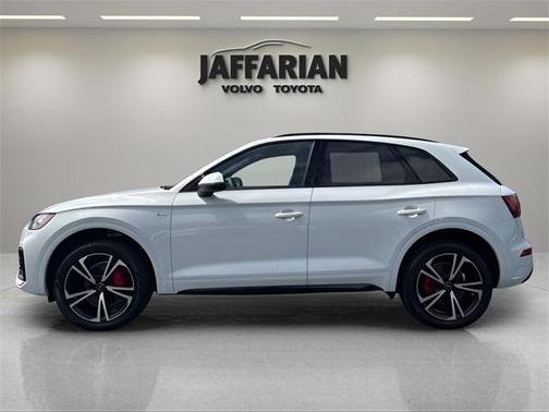 2025 Audi Q5 45 S line quattro Premium