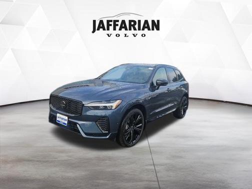 Denim Blue Metallic 2026 Volvo XC60 Plug-In Hybrid T8 Ultra Black Edition