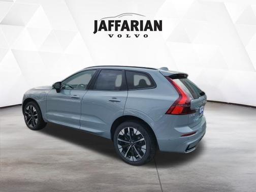 2026 Volvo XC60 Plug-In Hybrid T8 Plus