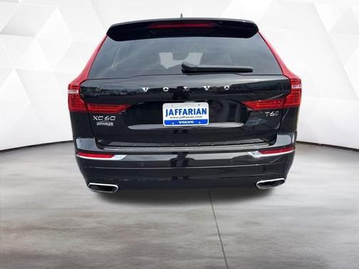 2021 Volvo XC60 T6 Inscription