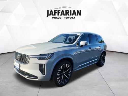 2026 Volvo XC90 B6 Plus 7-Seater