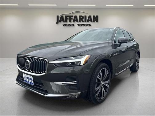 2022 Volvo XC60 B6 Inscription