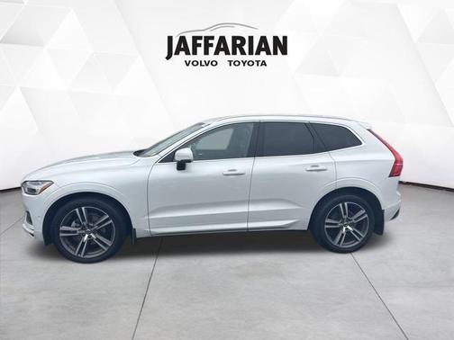 2018 Volvo XC60 T5 Momentum
