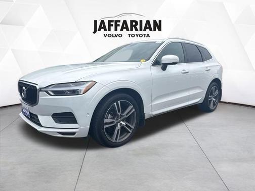 2018 Volvo XC60 T5 Momentum