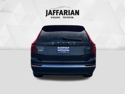 2025 Volvo XC90 Plug-In Hybrid T8 Plus 7-Seater