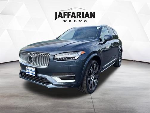 2025 Volvo XC90 Plug-In Hybrid T8 Plus 7-Seater