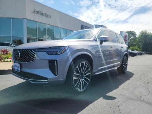 2026 Volvo XC90 B6 Plus 6-Seater