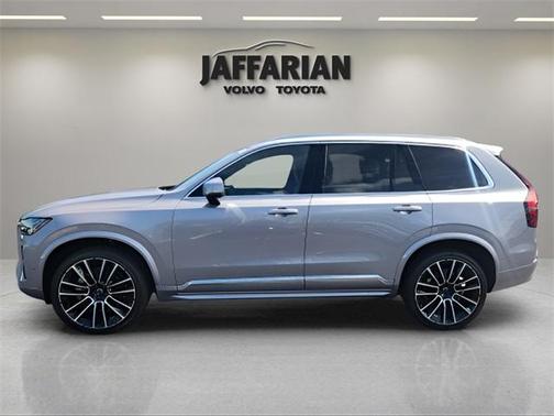 2026 Volvo XC90 B6 Plus 6-Seater