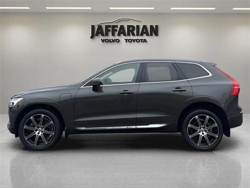 2018 Volvo XC60 Recharge Plug-In Hybrid T8 Inscription