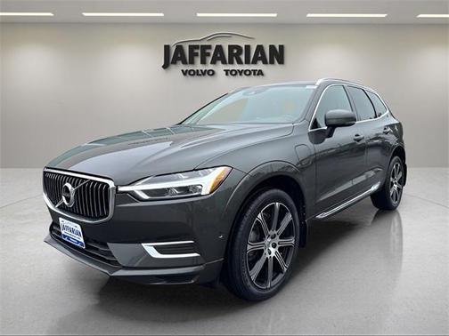 2018 Volvo XC60 Recharge Plug-In Hybrid T8 Inscription