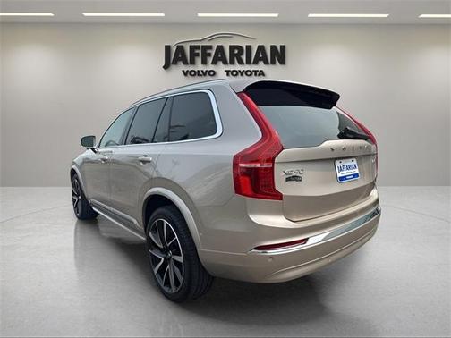 2024 Volvo XC90 B6 Plus Bright Theme 7-Seater