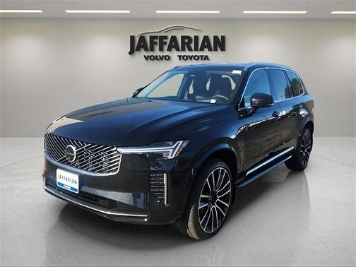 2025 Volvo XC90 B6 Ultra