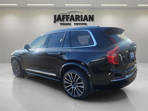 2025 Volvo XC90 B6 Ultra