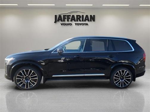 2025 Volvo XC90 B6 Ultra