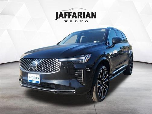 2025 Volvo XC90 B6 Ultra