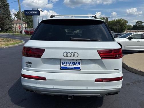 2019 Audi Q7 55 Premium Plus