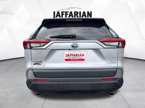 2023 Toyota RAV4 Hybrid XLE