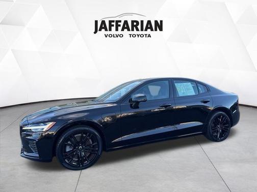 2024 Volvo S60 Recharge Plug-In Hybrid T8 Plus Black Edition
