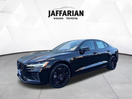 2024 Volvo S60 Recharge Plug-In Hybrid T8 Plus Black Edition