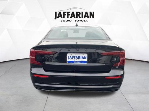 2024 Volvo S60 Recharge Plug-In Hybrid T8 Plus Black Edition