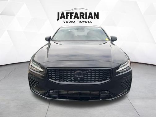 2024 Volvo S60 Recharge Plug-In Hybrid T8 Plus Black Edition