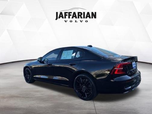 2024 Volvo S60 Recharge Plug-In Hybrid T8 Plus Black Edition