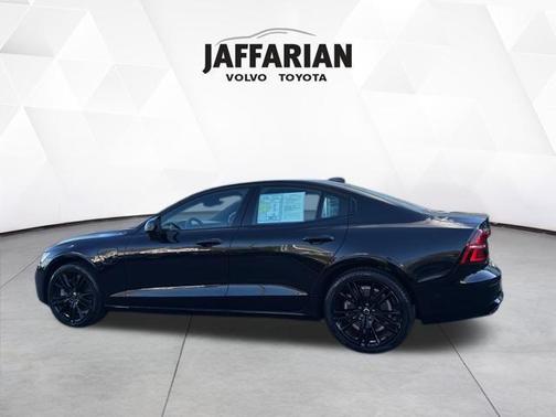 2024 Volvo S60 Recharge Plug-In Hybrid T8 Plus Black Edition