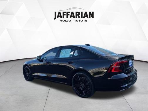 2024 Volvo S60 Recharge Plug-In Hybrid T8 Plus Black Edition