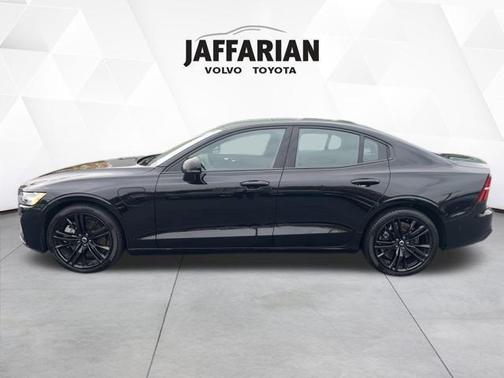 2024 Volvo S60 Recharge Plug-In Hybrid T8 Plus Black Edition