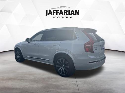 2024 Volvo XC90 B5 Core Bright Theme