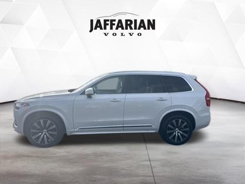 2024 Volvo XC90 B5 Core Bright Theme