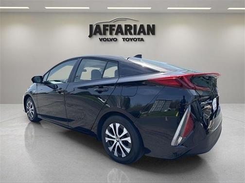 2022 Toyota Prius Prime LE