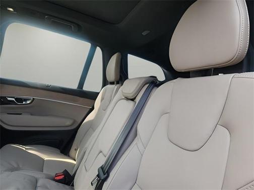 2025 Volvo XC90 Plug-In Hybrid T8 Ultra 7-Seater