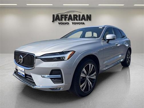 2022 Volvo XC60 B5 Inscription
