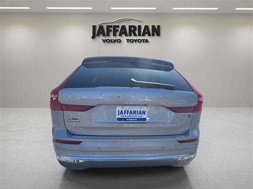2022 Volvo XC60 B5 Inscription