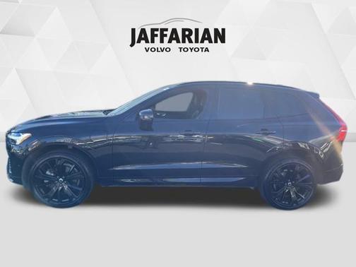 2024 Volvo XC60 Recharge Plug-In Hybrid T8 Ultimate Black Edition