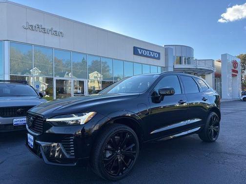 2024 Volvo XC60 Recharge Plug-In Hybrid T8 Ultimate Black Edition
