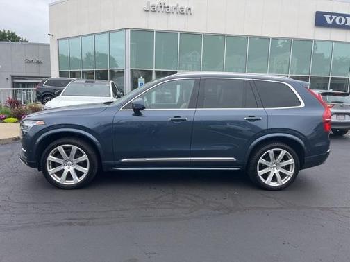 2019 Volvo XC90 T6 Inscription
