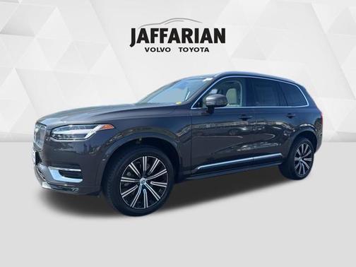 2024 Volvo XC90 B5 Core Bright Theme